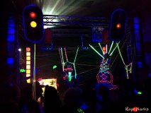 RopeMarks' blacklight stage for Manifesto.